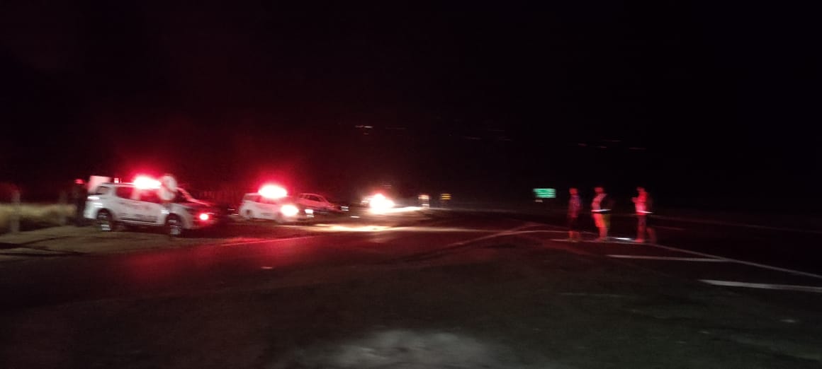 Foto 11 de 13 — AGORA: Manifestantes pró-Bolsonaro param caminhões na Washington Luís em Araraquara